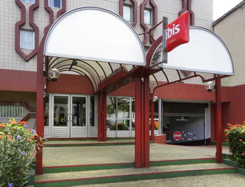 Hotel Ibis Douala Exterior foto